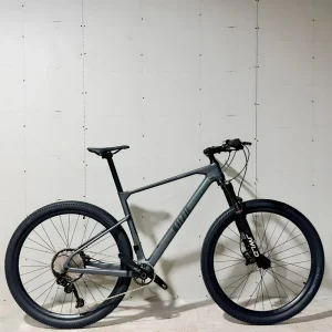 Carbon Fiber Mountain Bike Mtb Bicycle 29er with Four Pistons Hydraulic Disc Brake for Adults Hardtail Mountain Bike