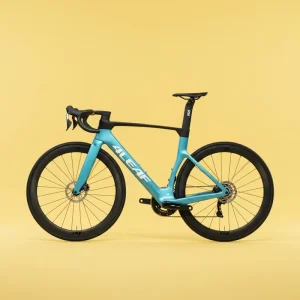 Carbon Fiber Road Bike Ultegra Di2 Ready Lightweight Aero Frame 700C Aero Road Bike
