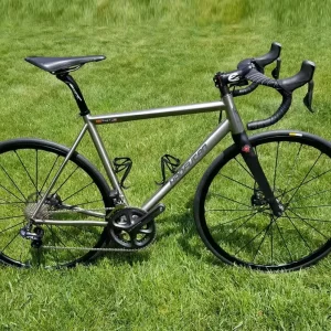Customized Mountain Bicycle Gravel Bike Fork Full Titanium Alloy Gravel Bike Frame and Full Carbon Super Light Weight