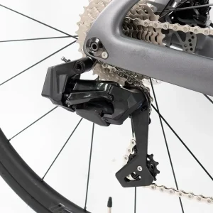 GLC 018 Carbon Fiber Road Bike 24 Speed Hydraulic Disc Brake Integrated Cable Routing 150kg Load Capacity
