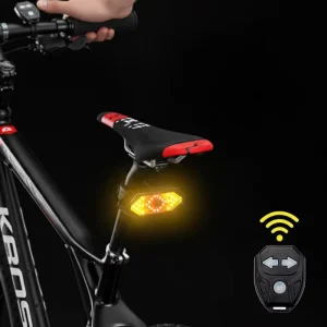 Wireless Lampe De Velo USB Rechargeable Smart Bike Tail Light LED Rear Signal for Cycling Touring and Urban with 900mAh